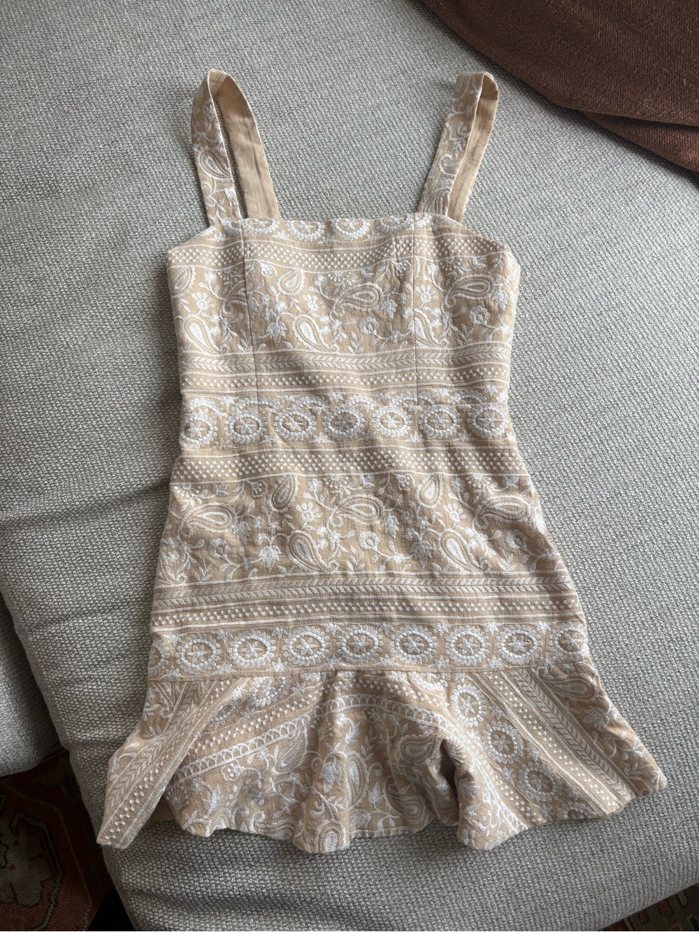 Alice + Olivia Beige and White Paisley Mini Dress